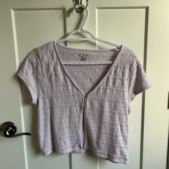 American Eagle Button-Front Split Hem Tee - Picture 3 of 5